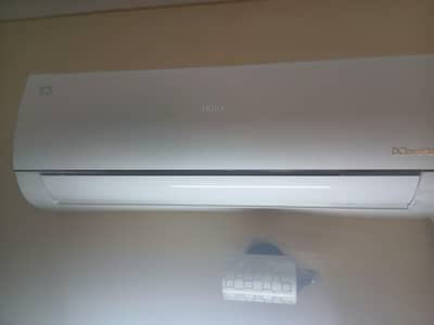 Haier Brand new Ac invertor for sale buying befor tow moth use 10 days