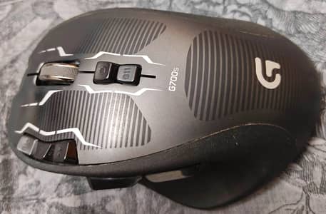 Logitech G700s wireless gaming mouse 13 buttons excellent condition