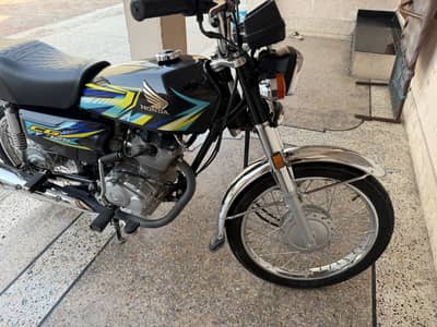 Honda 125 2025 modal