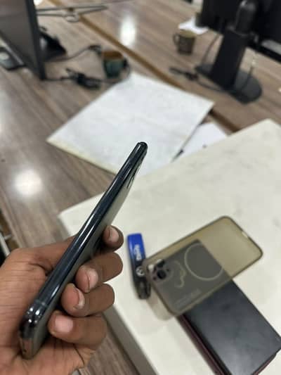 Apple iPhone 11 Pro Max Pta