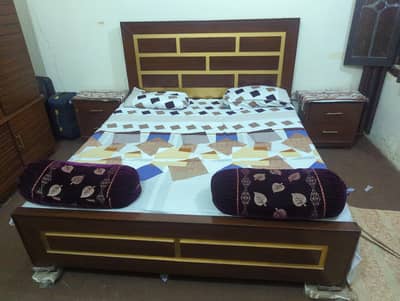 bed set and full Almari bigger 2 pice 3 door