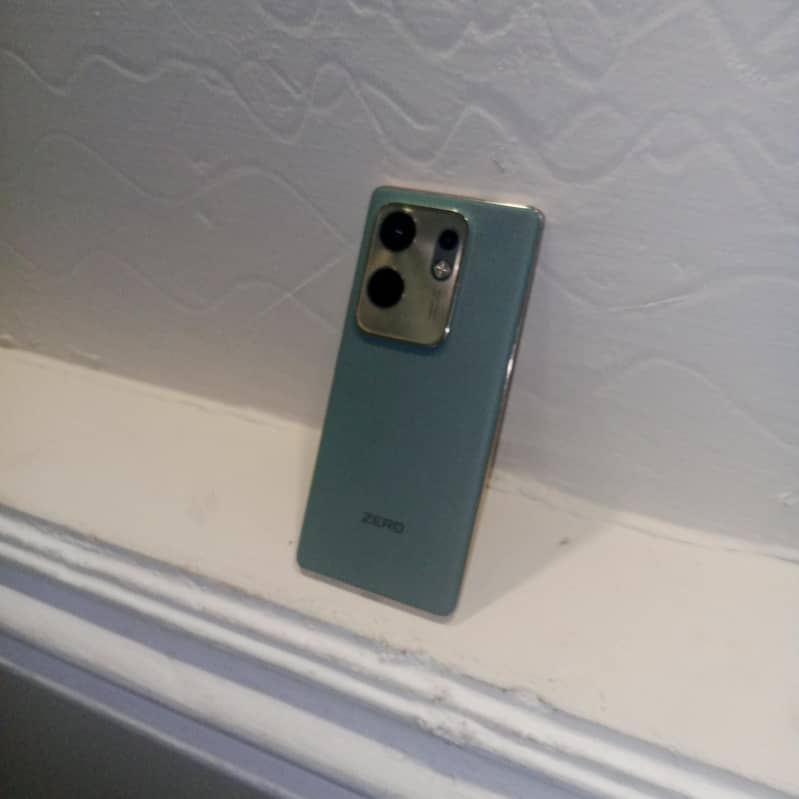 Infinix Zero 30 1
