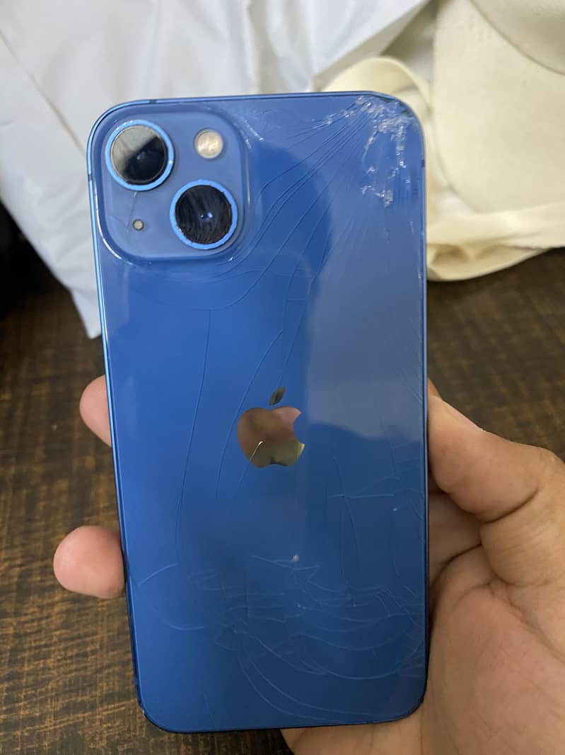 Apple iPhone 13 5