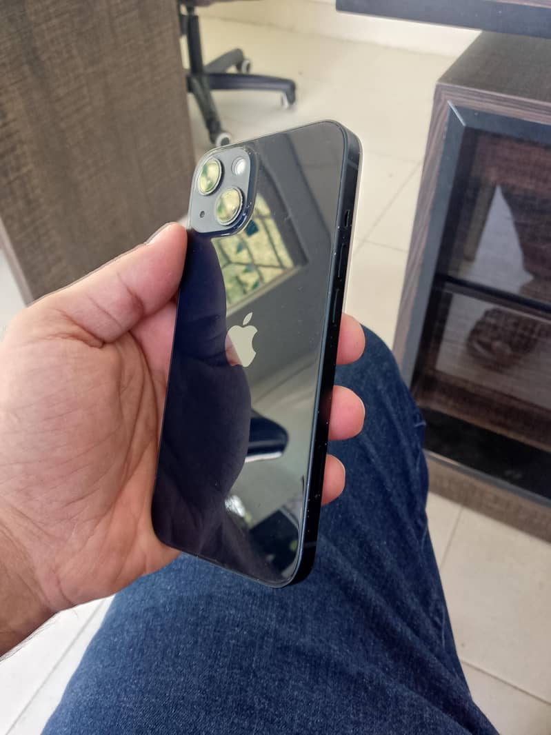 Apple iPhone 13 1