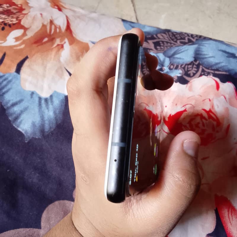 Google Pixel 6a 4