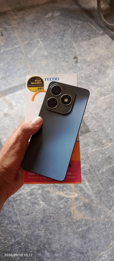 Tecno Spark 20 box charger 16+128 condition 10/10