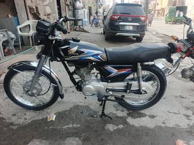 good condition bike contact me 03137563774