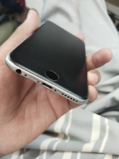 Apple iPhone 6S