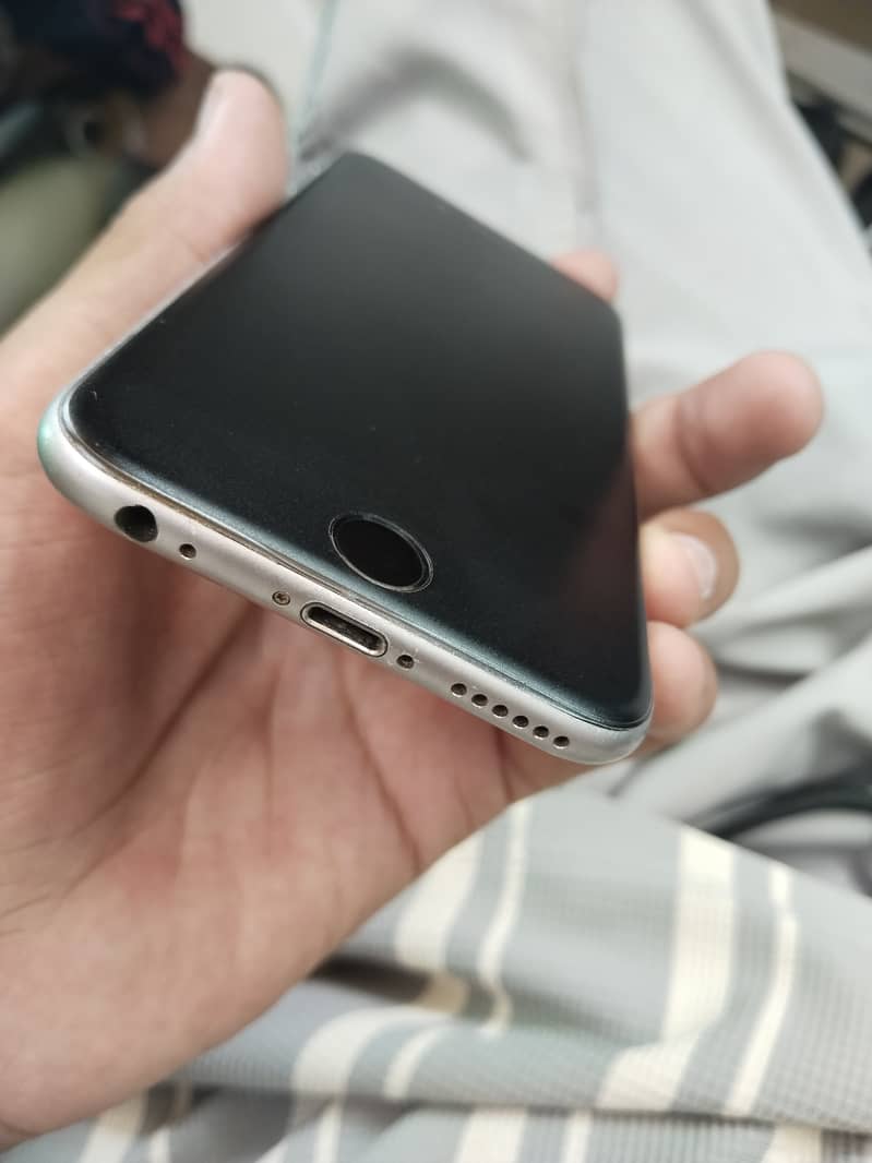 Apple iPhone 6S 0