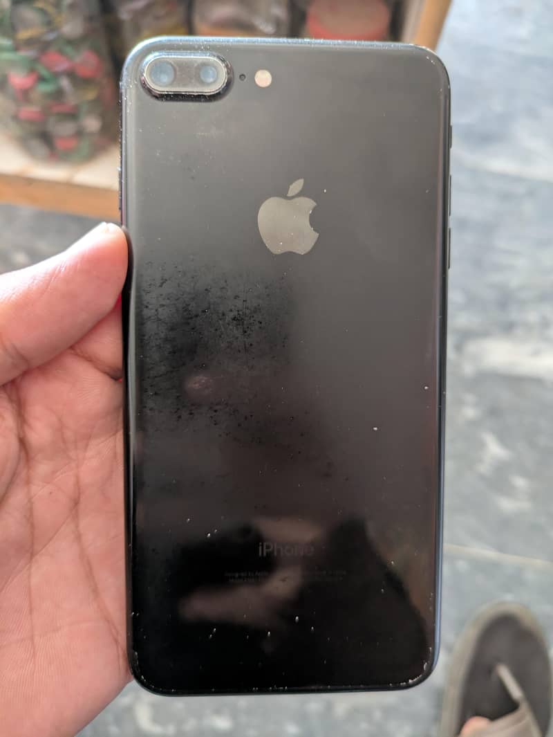 Apple iPhone 7 Plus 1