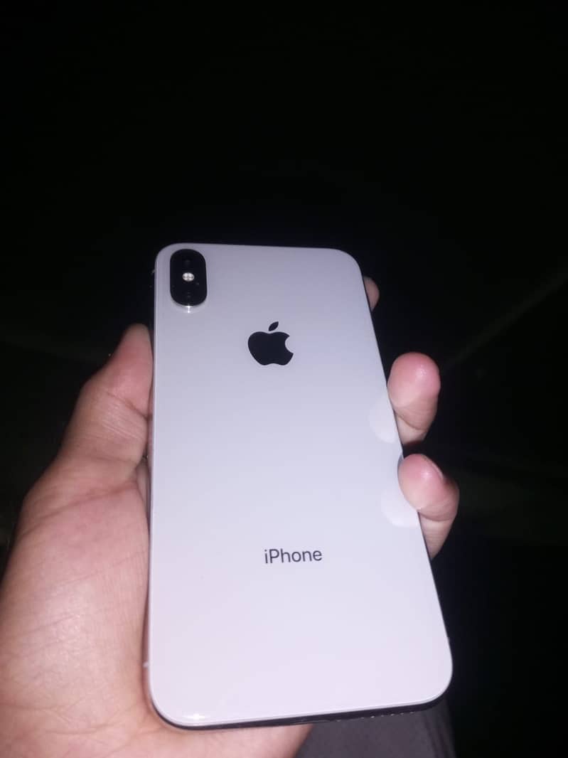 Apple iPhone X 3