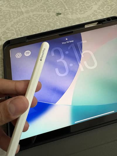 Ipad Air M3 256gb 97% with Apple Pencil Pro