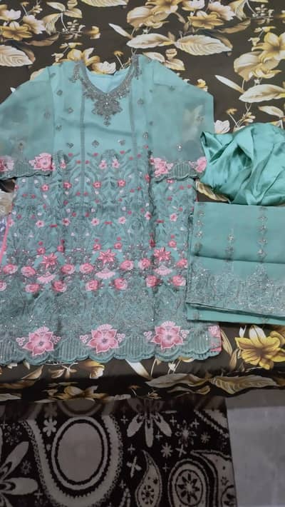 Ladies Suit Shalwar Kameez