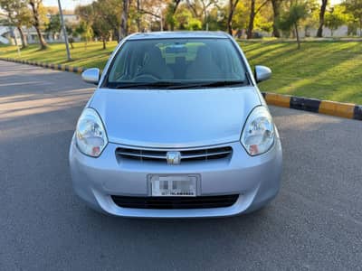 Toyota Passo X 2013 - Silver