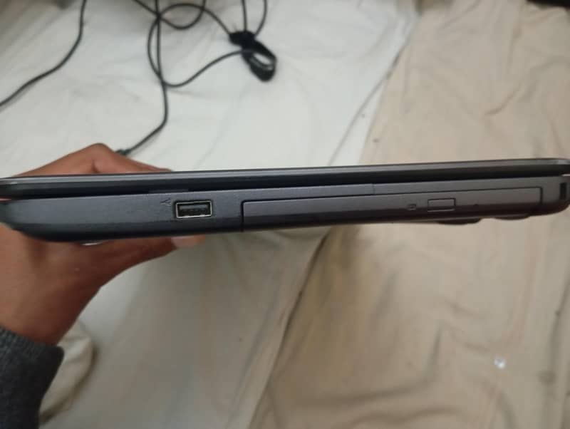 Processor: Intel® Core™ i5-4300U (4th Generation) 3