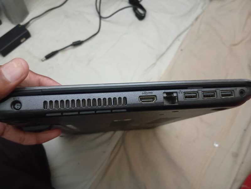 Processor: Intel® Core™ i5-4300U (4th Generation) 4