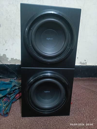 Logitech Z906 In Fresh Condition Just 2month used