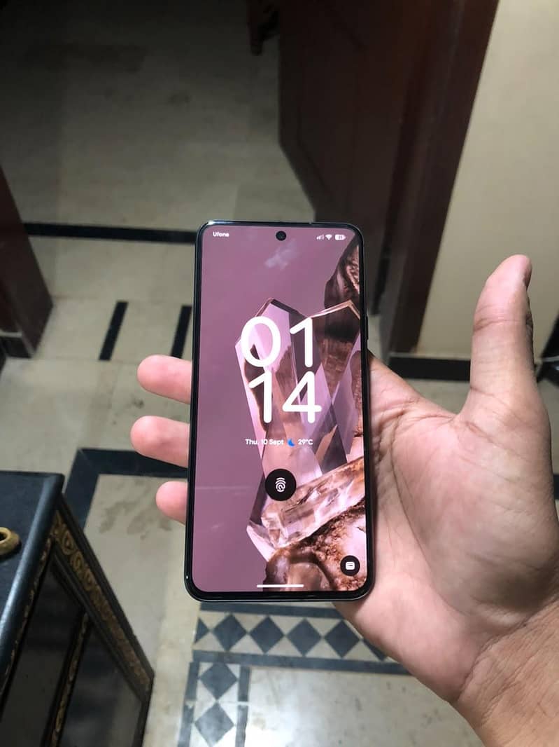 Google Pixel 8 1