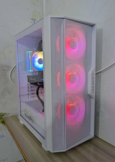 Thunder Gladius White Gaming Case Used | Condition 10/9.5