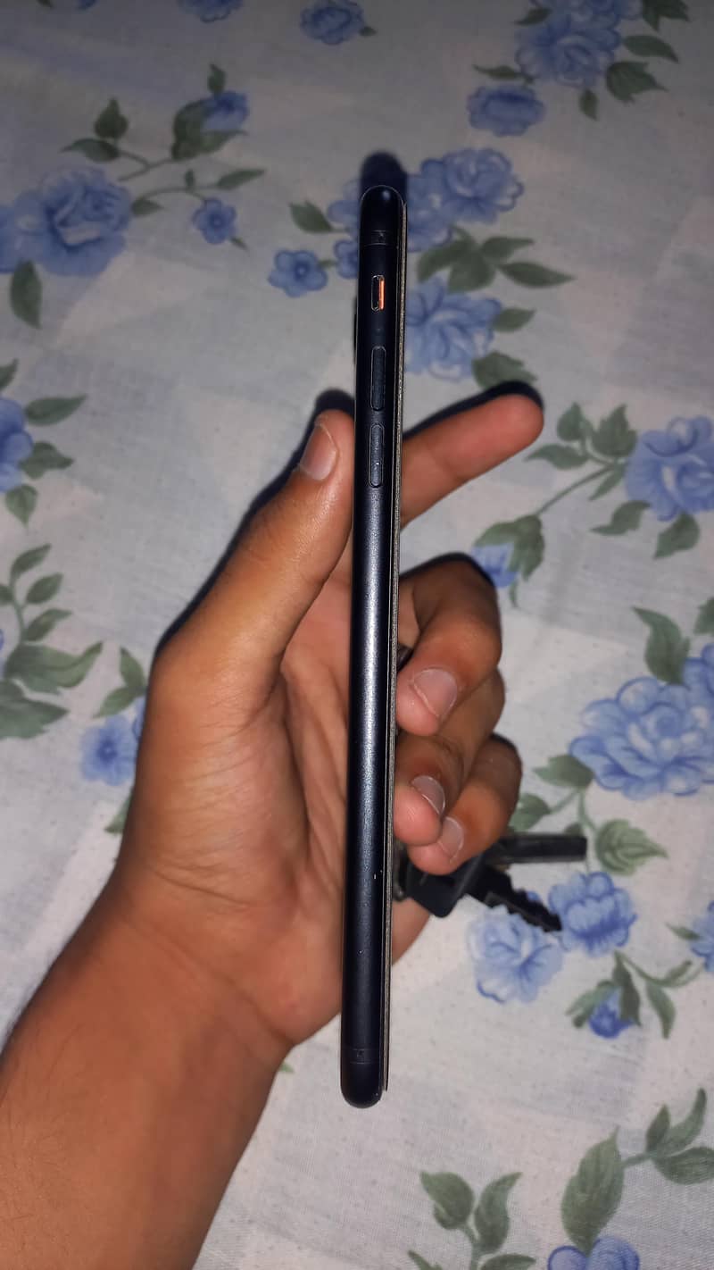 Apple iPhone 7 Plus 3