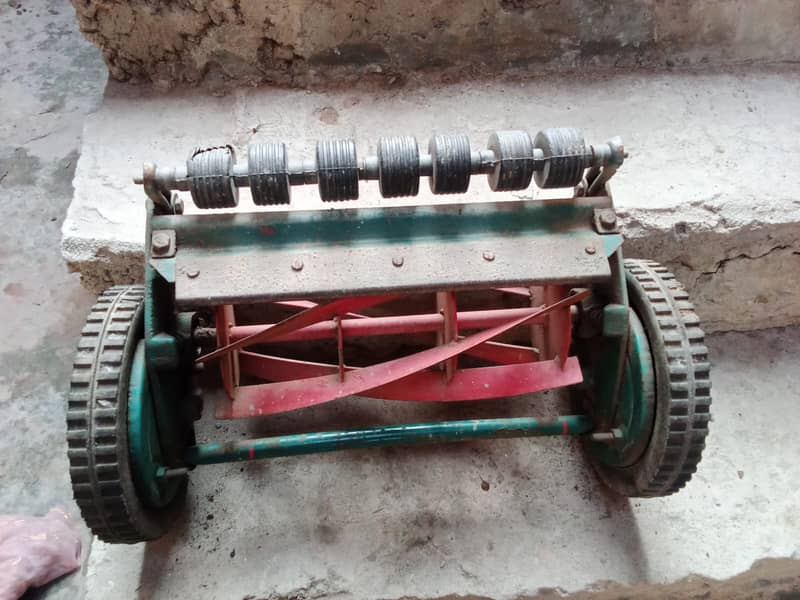 Grass cutting machine 1