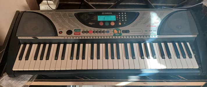 Yamaha PSR 240 touch response 100 tune 100 rhythm 100 song