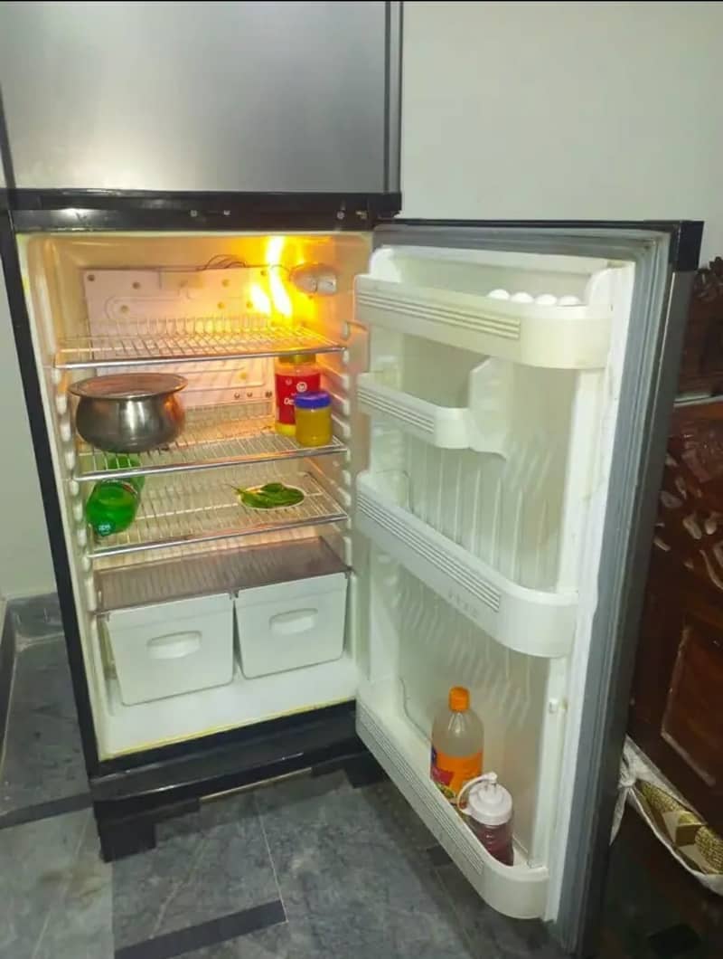 ORIENT Medium Size refridgerator 4