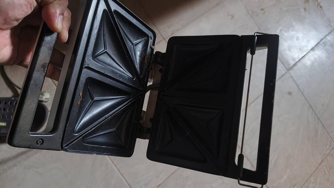 Sandwich maker 1