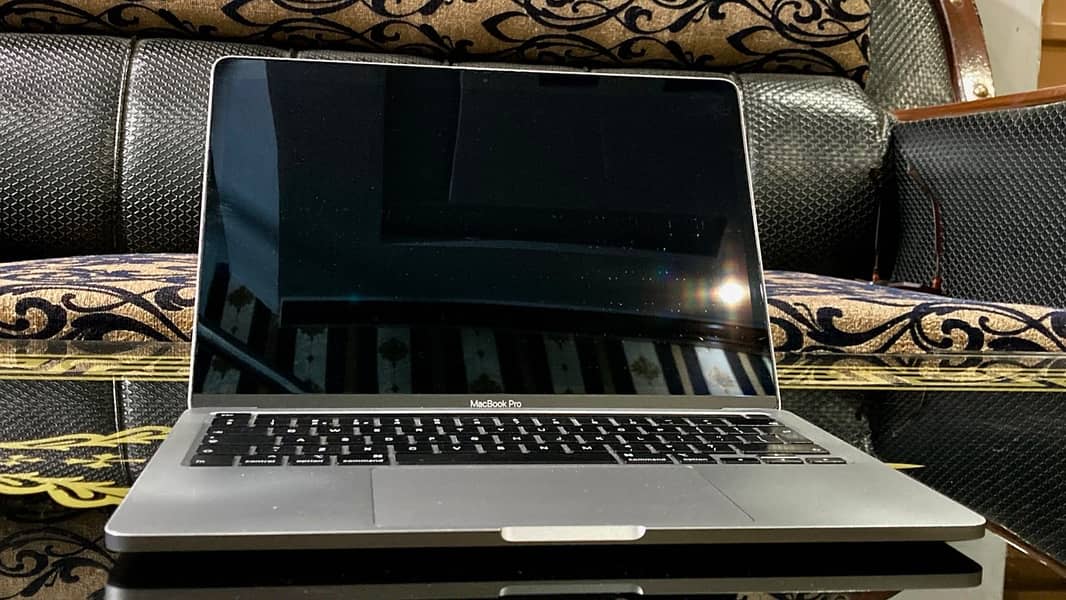 Macbook pro 0