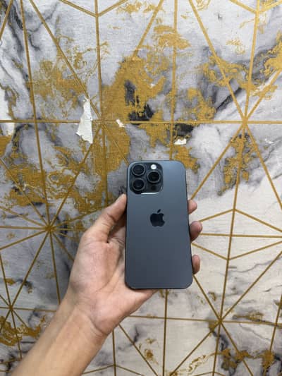 Apple iPhone 15 Pro