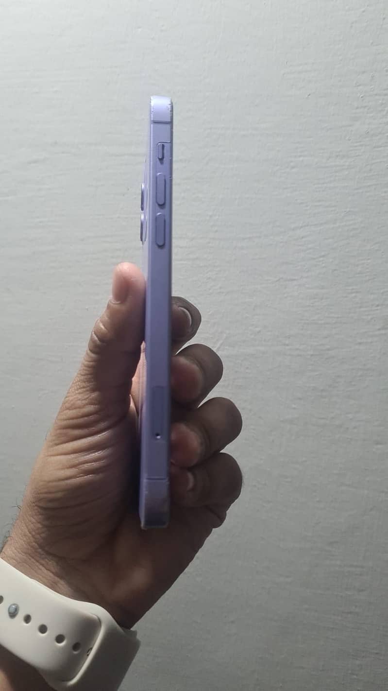 Apple iPhone 12 0