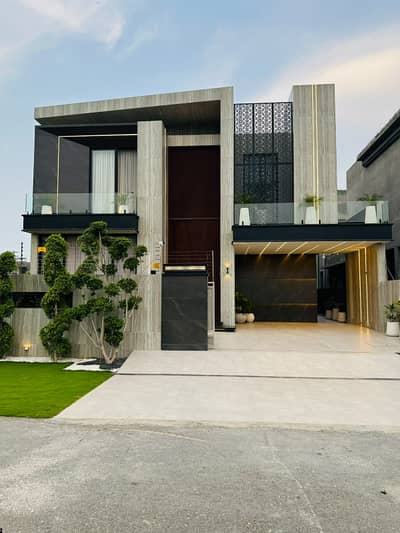 DHA Phase 7 Fully Furnished 5-Bedroom House Near Raya & Commercial