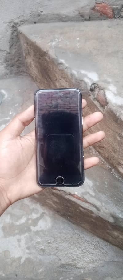 Apple iPhone SE
