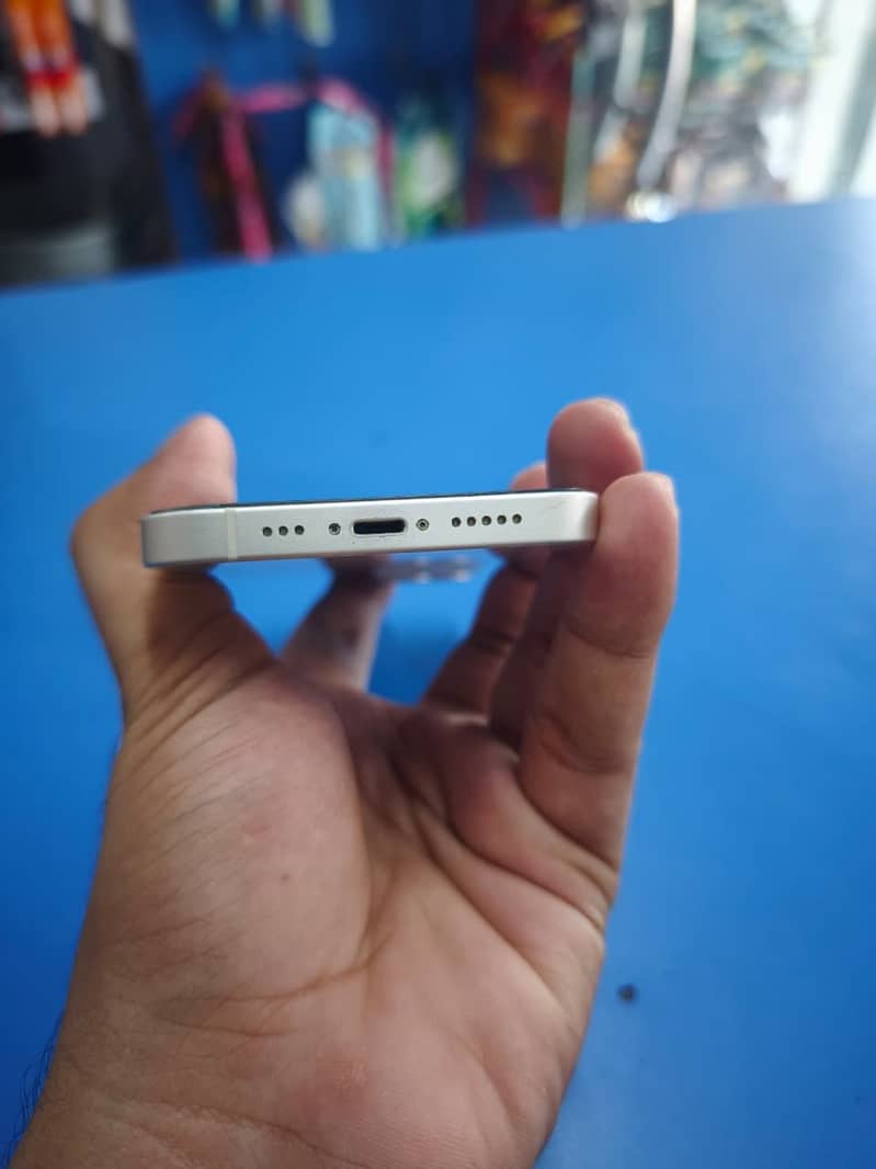 Apple iPhone 14 2