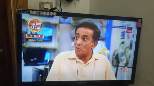 32 inch lcd 10/10 no open repair