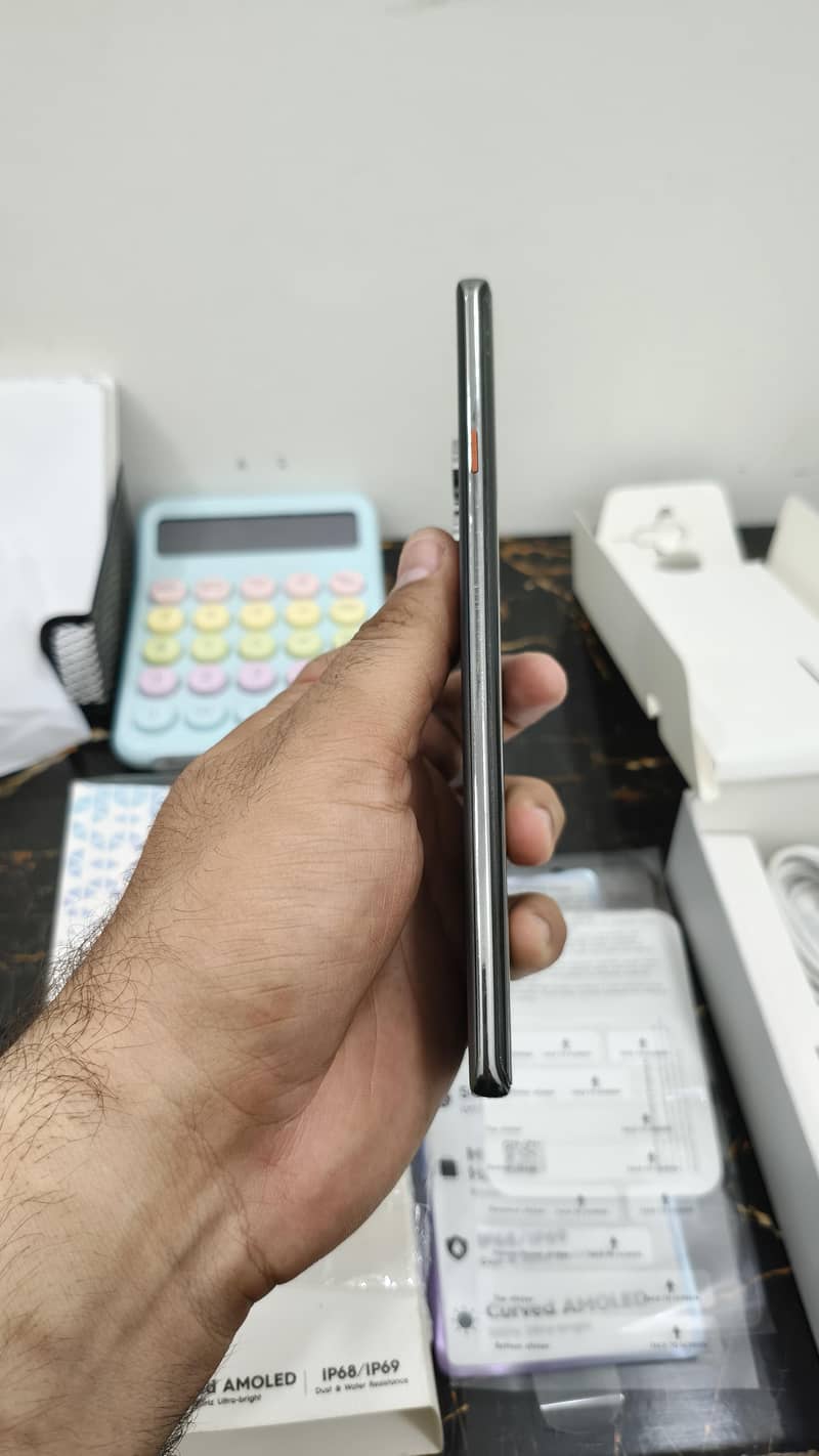 Tecno CAMON 40 Pro 6