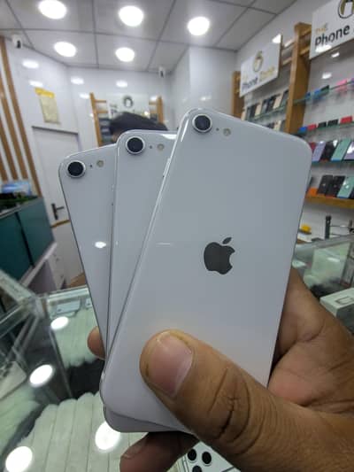 Apple iPhone SE