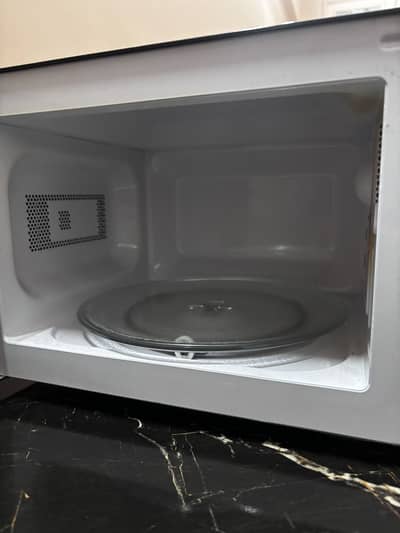 Haier Microwave Oven | 4 Months Used | Excellent Condition