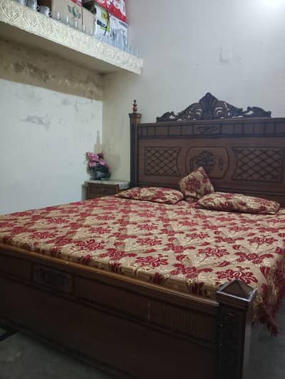 Bed, dressing