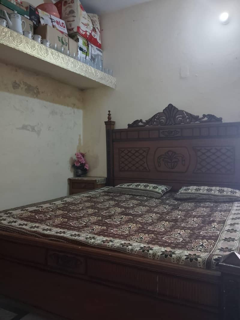 Bed, dressing 7