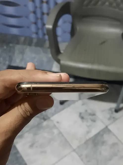 Apple iPhone XS 2