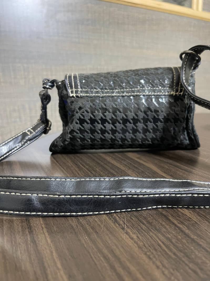 ROSETTI available 1