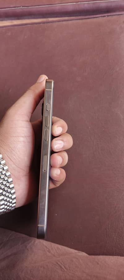I phone 16 pro max