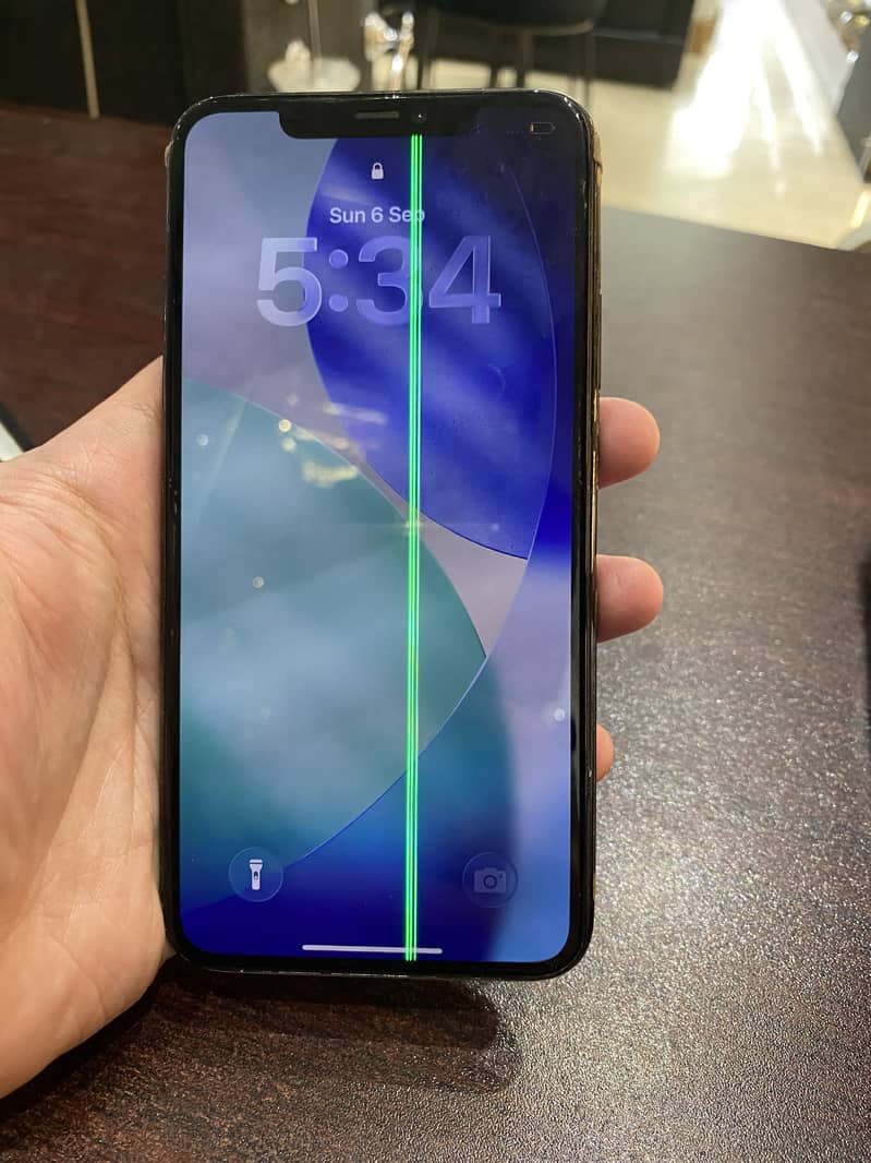Apple iPhone 11 Pro Max 2