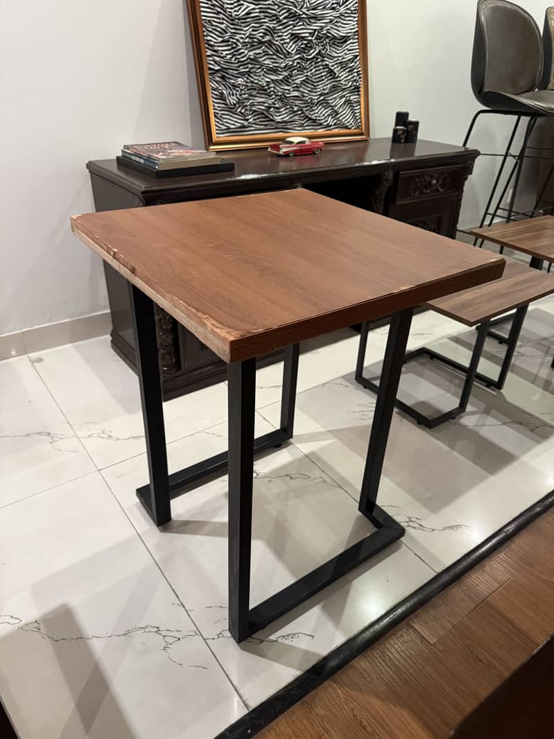 Dining table 5