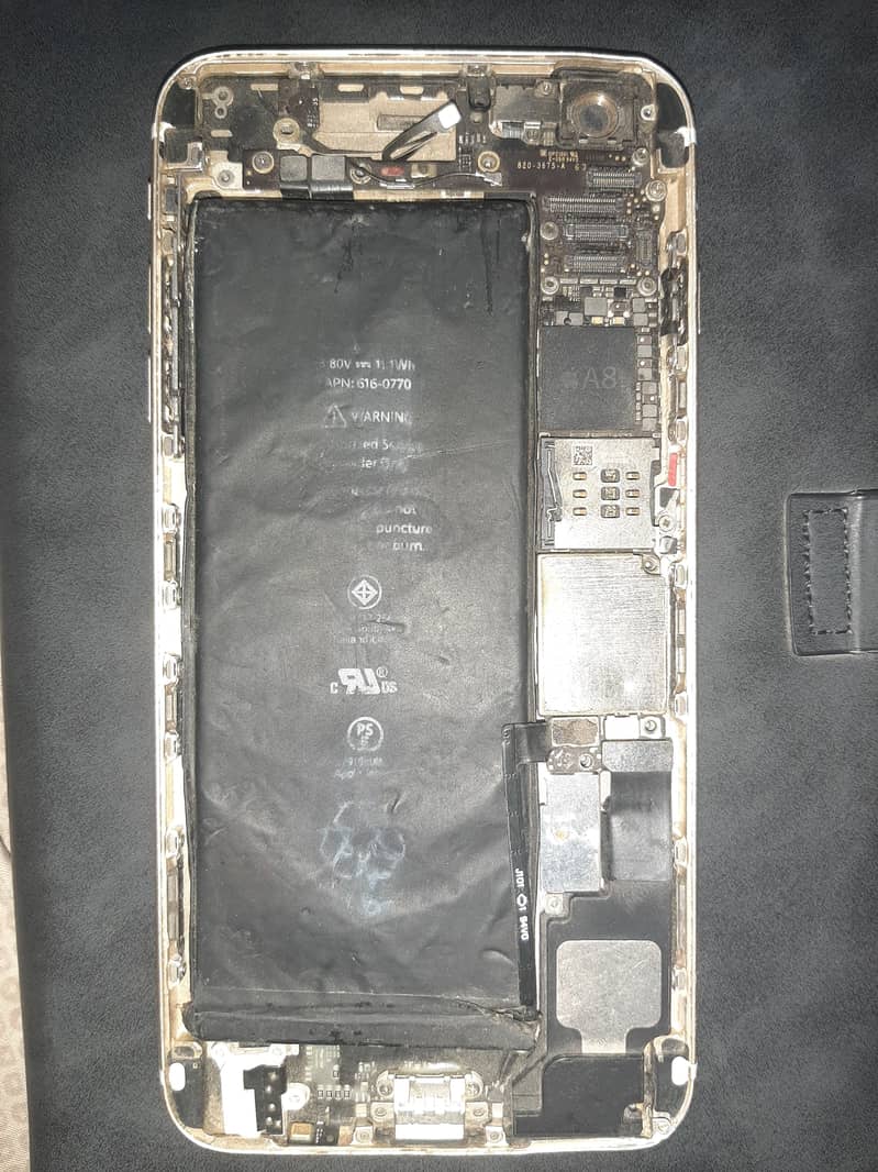 Apple iPhone 6 Plus 0