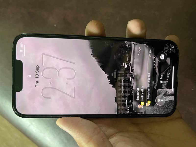 Apple iPhone 13 0