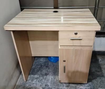 2 Tables