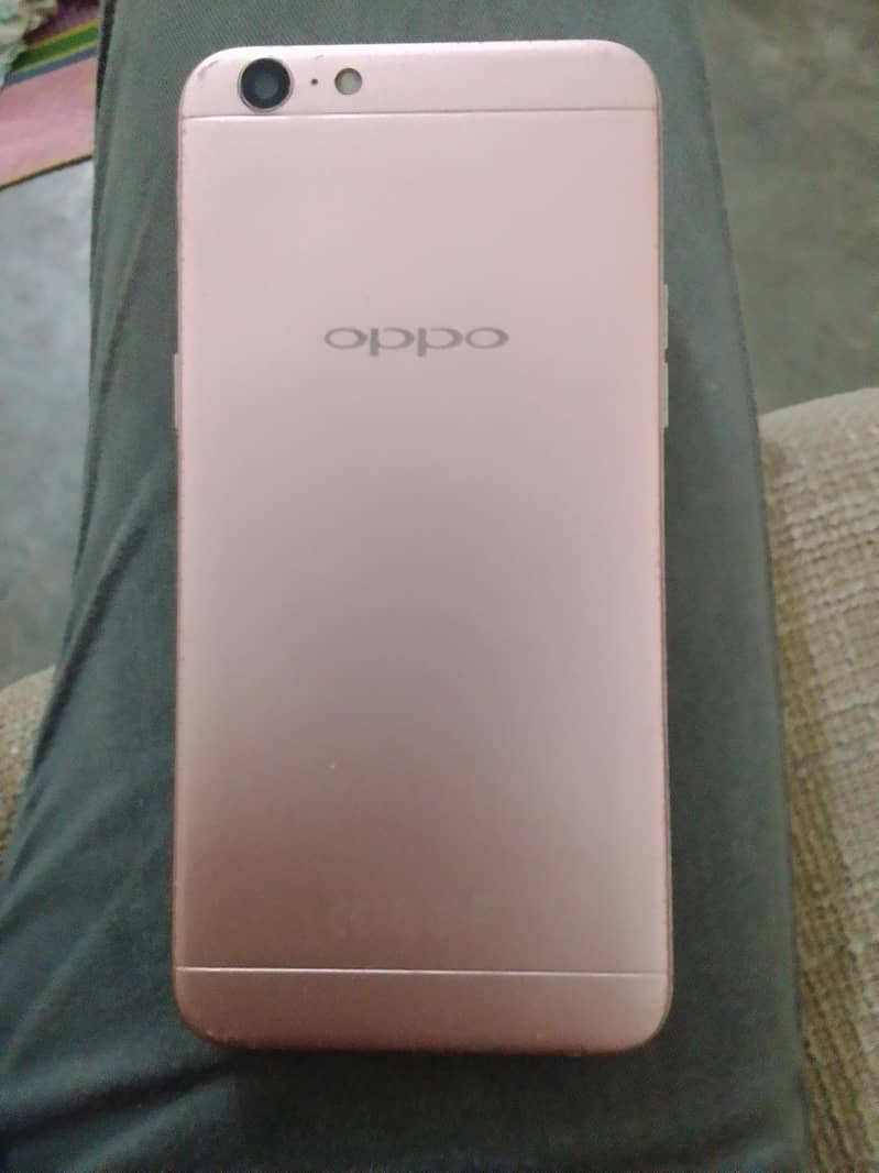 OPPO A57 0