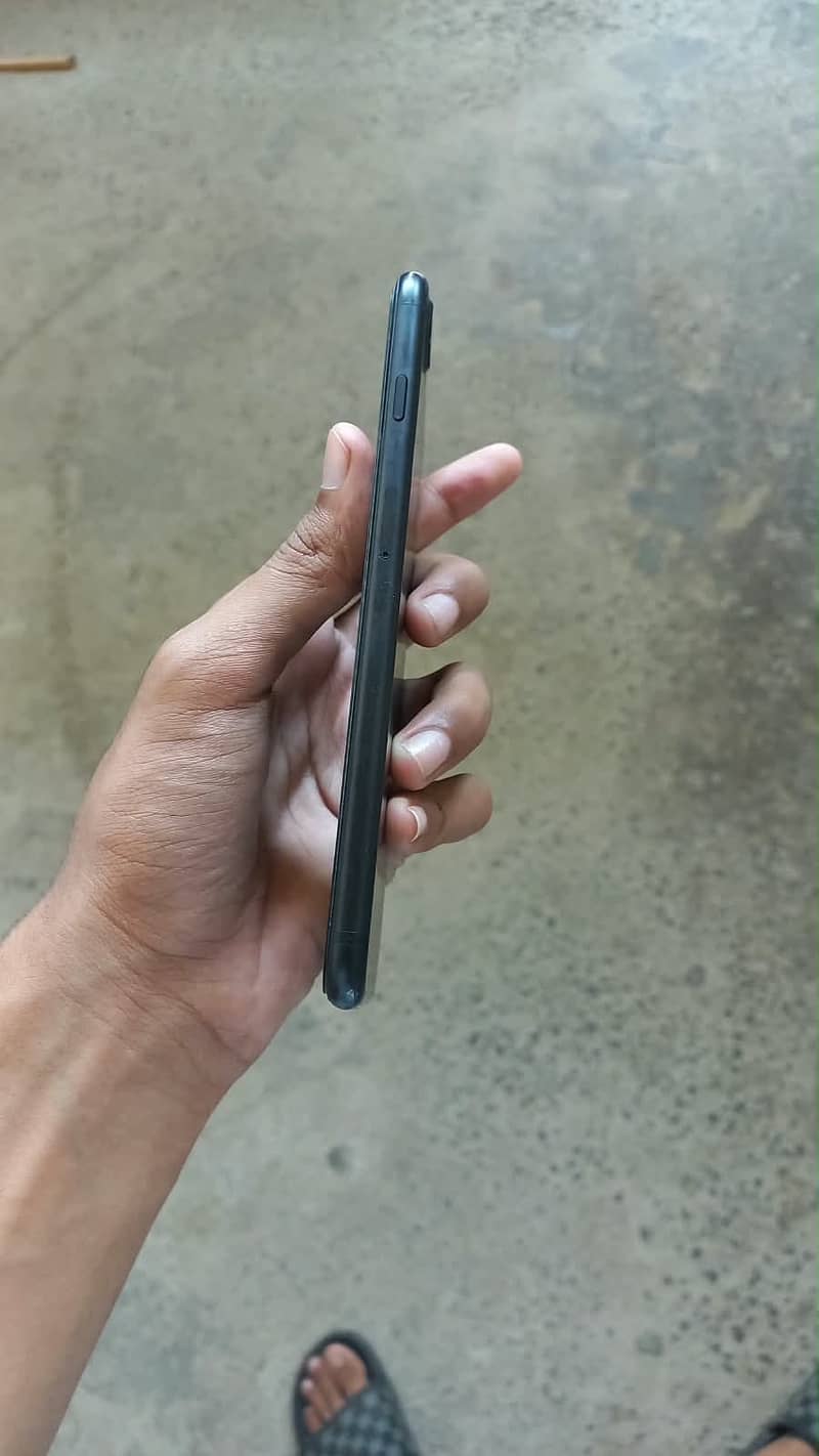 Apple iPhone 7 Plus 3